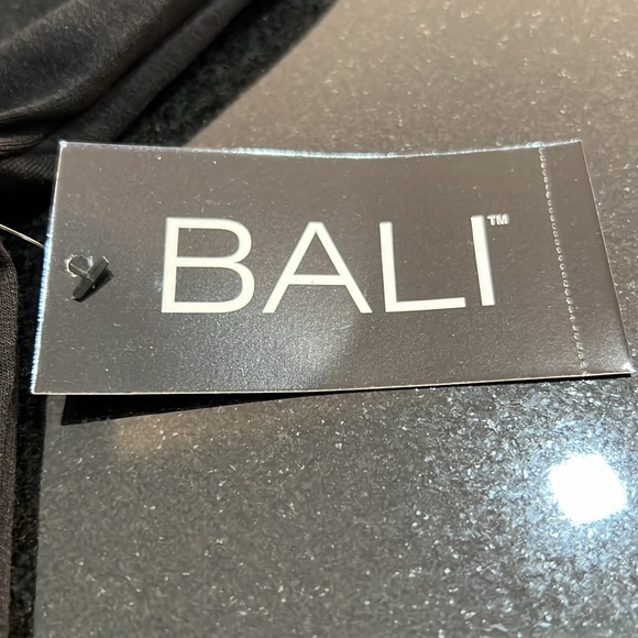 BALI XL LS Scoop Neck Criss Cross back Black w Purple,Purple w Black Top - Picture 4 of 10